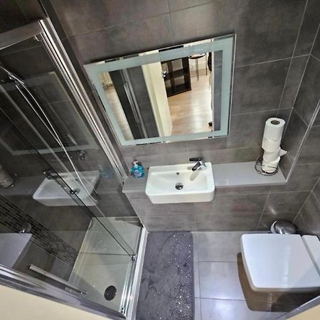 Luxury Double Room With Private Bathroom Единбург Екстер'єр фото